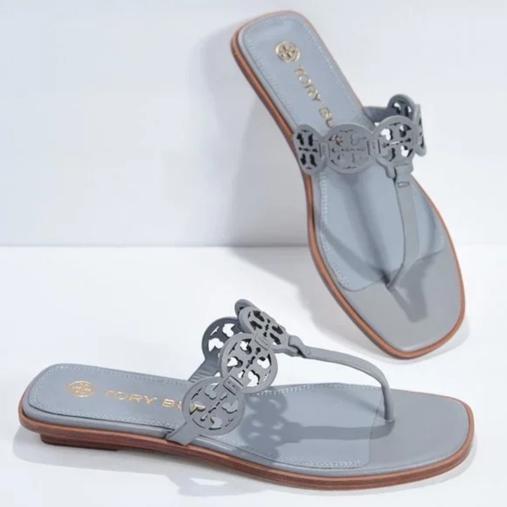 NIB Tory Burch Tiny Miller Leather Medallion Sandals In Cloud Blue $248 MSRP
